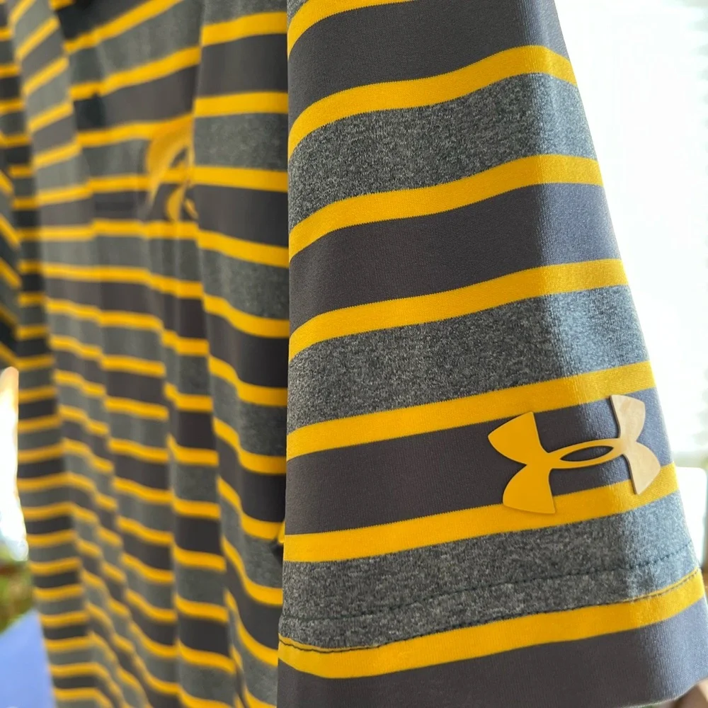Under Armour Iowa Hawkeye Golf Shirt - Picture 3 of 4